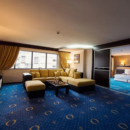 Grand Hebar فندق