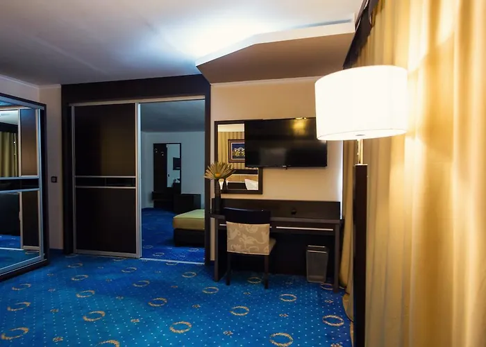 Grand Hebar Отель 4*