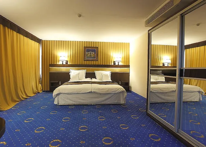 Grand Hebar Hotel 4*